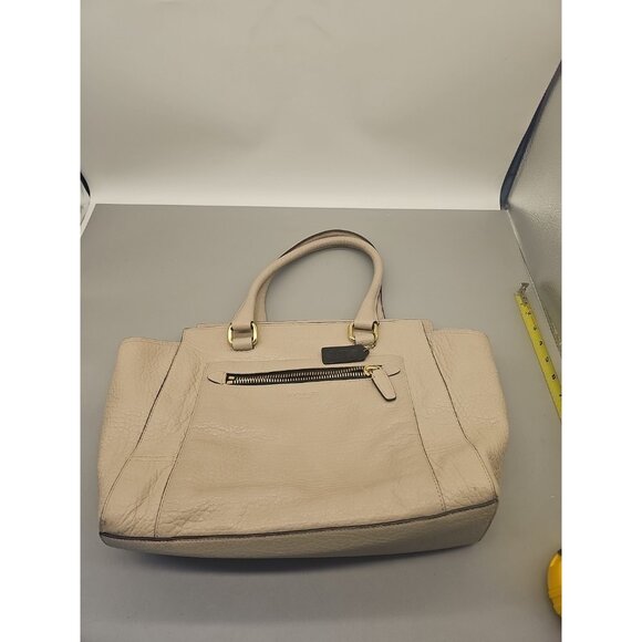 COACH LEGACY TEXTURED LEATHER SHOULDER BAG COLOR:BEIGE/BLACK No 19926 - Picture 1 of 8